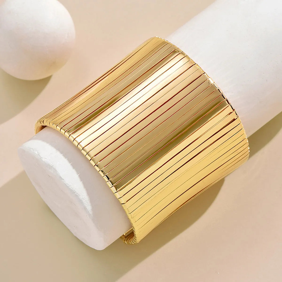 Simple Style Classic Style Solid Color Alloy Plating Gold Plated Women's Bangle