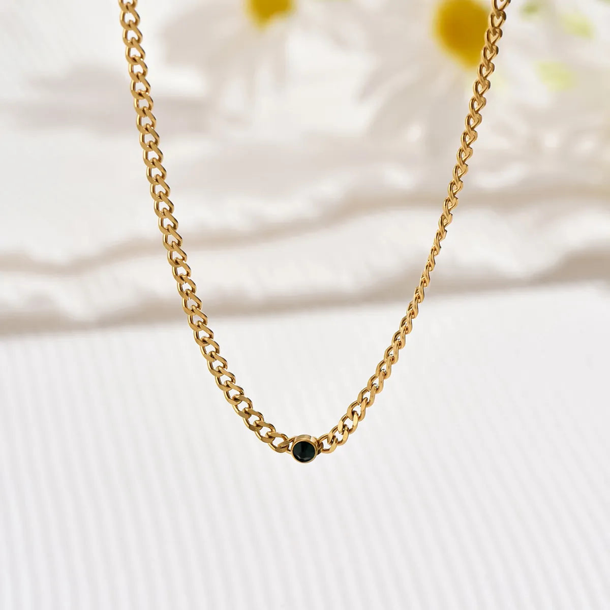 Simple Style Classic Style Solid Color Stainless Steel Plating Inlay Zircon 14k Gold Plated Necklace