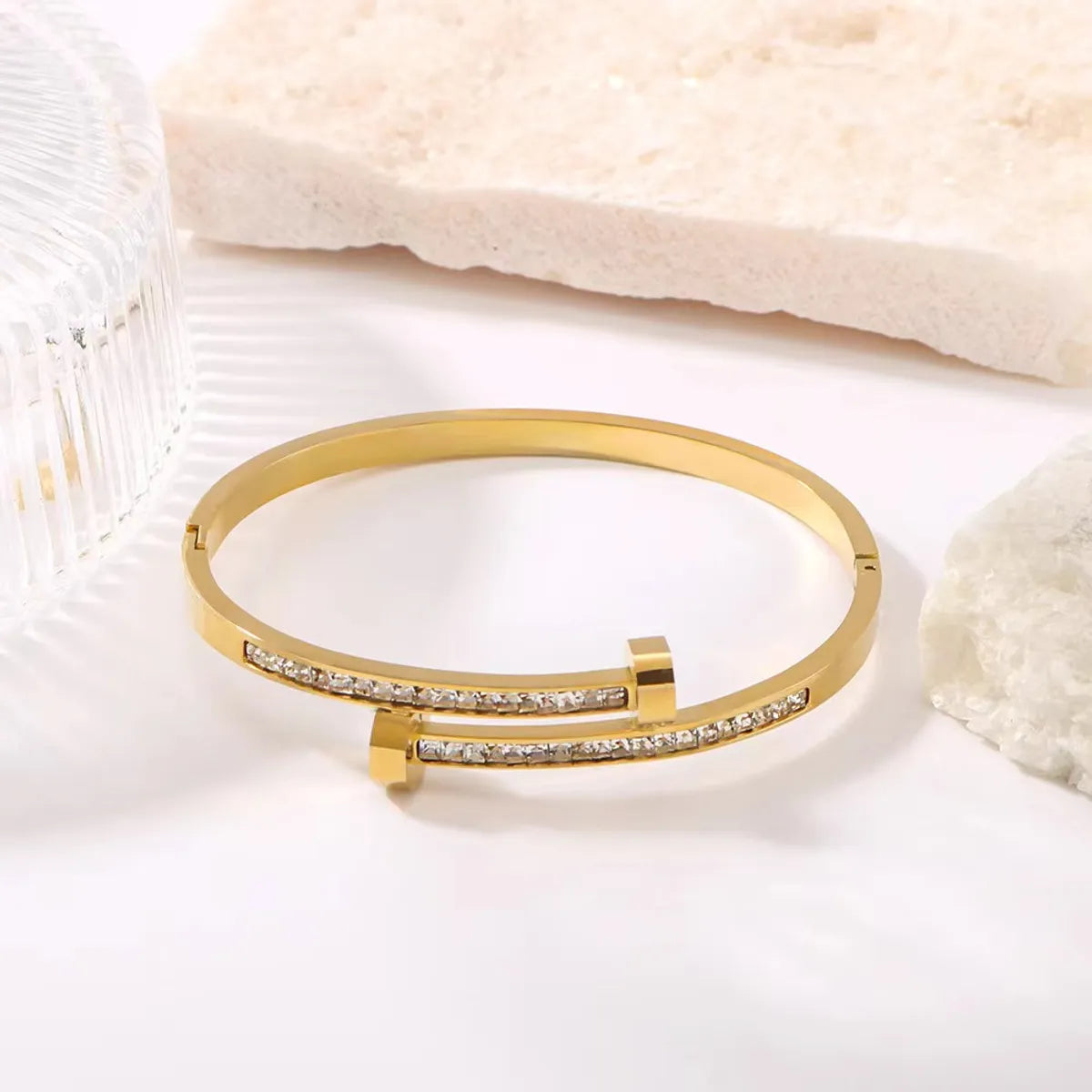 Simple Style Classic Style Solid Color Titanium Steel 18K Gold Plated Zircon Bangle In Bulk