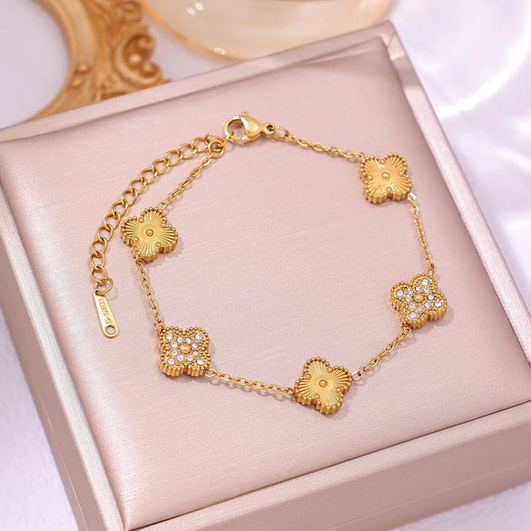 Simple Style Classic Style Solid Color Titanium Steel Rhinestones Bracelets In Bulk