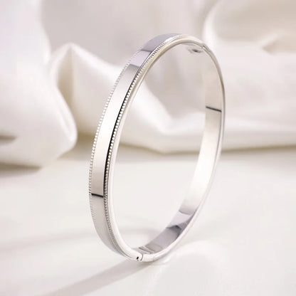 Simple Style Classic Style Solid Color Titanium Steel Silver Plated Bangle In Bulk