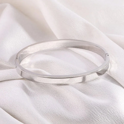 Simple Style Classic Style Solid Color Titanium Steel Silver Plated Bangle In Bulk