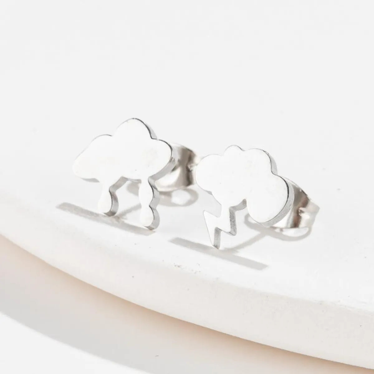 Simple Style Clouds Plating 304 Stainless Steel No Inlaid 18K Gold Plated Ear Studs