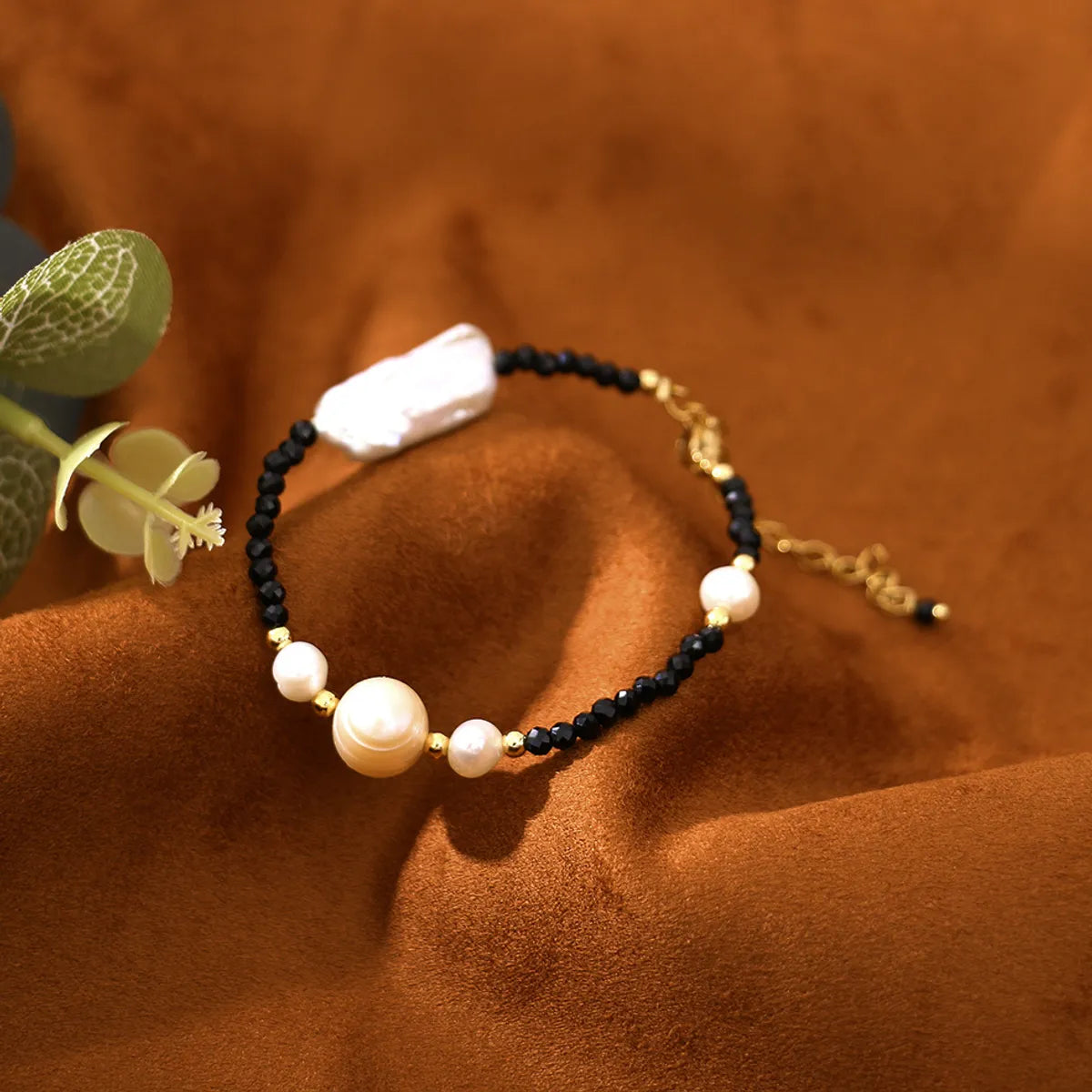 Simple Style Color Block Artificial Crystal Freshwater Pearl Copper Beaded Women's Bracelets