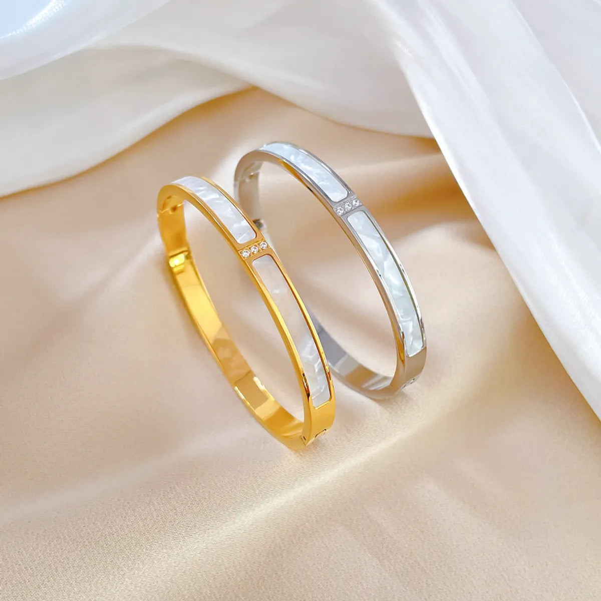 Simple Style Color Block Titanium Steel Plating Gold Plated Bangle