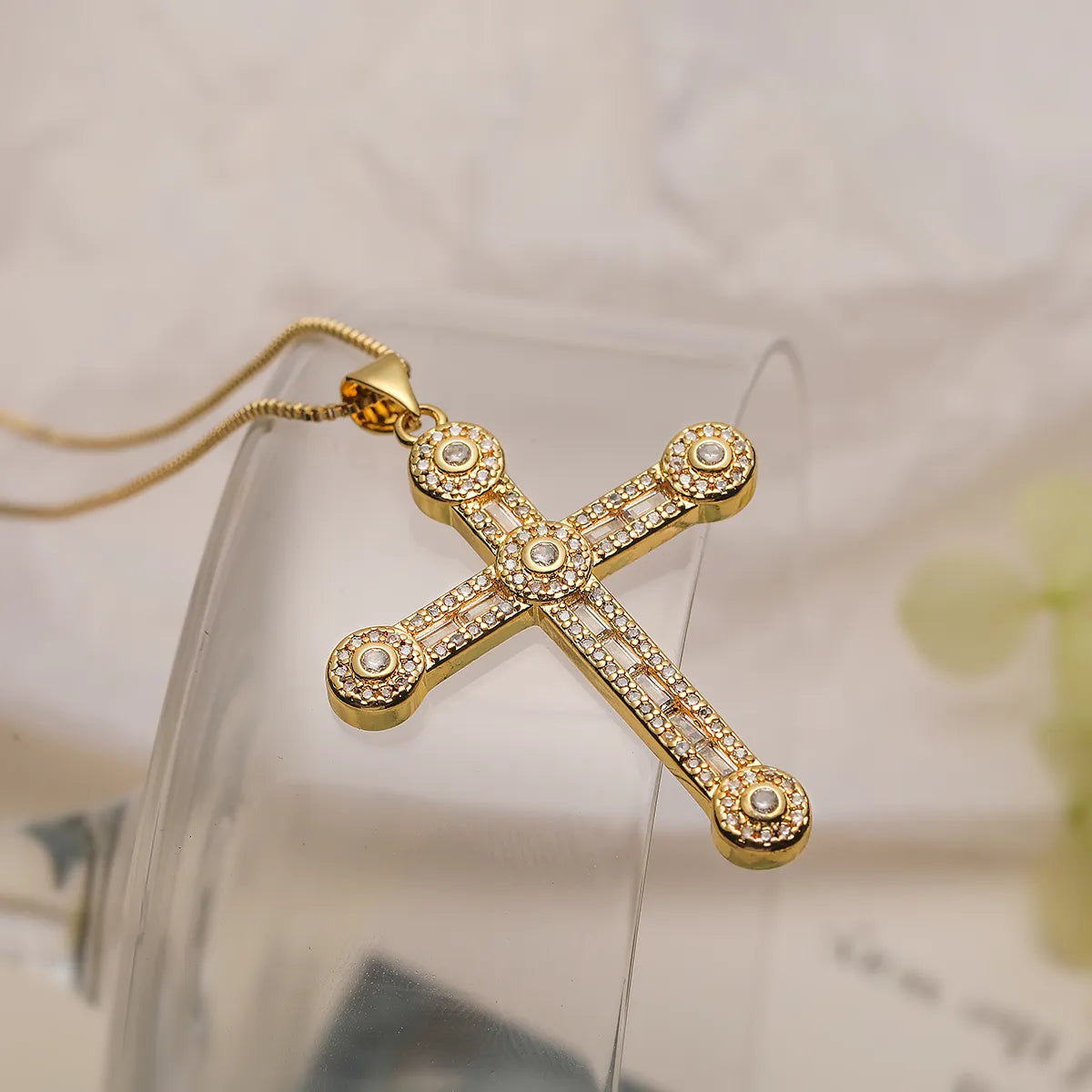 Simple Style Commute Cross Copper Plating Inlay Zircon 18k Gold Plated Pendant Necklace