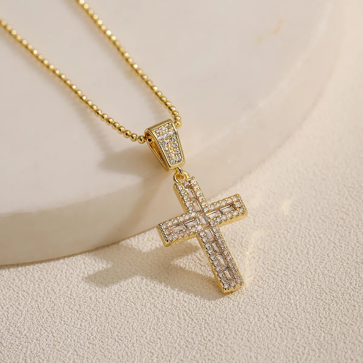 Simple Style Commute Cross Copper Plating Inlay Zircon 18k Gold Plated Pendant Necklace