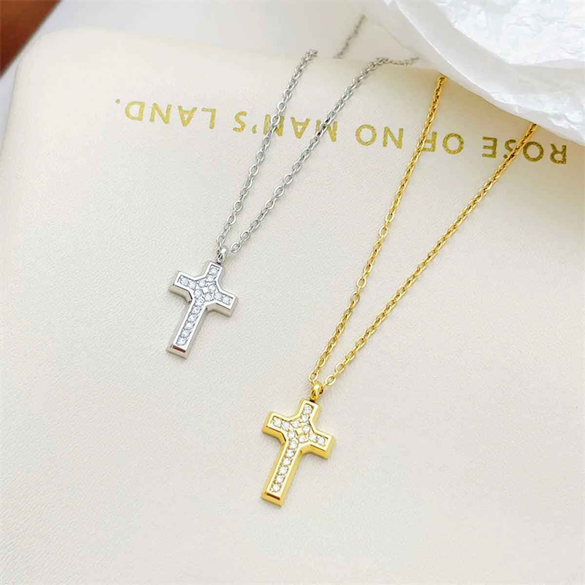 Simple Style Commute Cross Stainless Steel White Gold Plated Gold Plated Zircon Pendant Necklace In Bulk