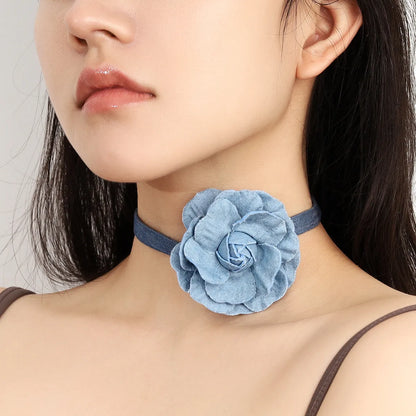 Simple Style Commute Flower Alloy Patchwork Women'S Choker