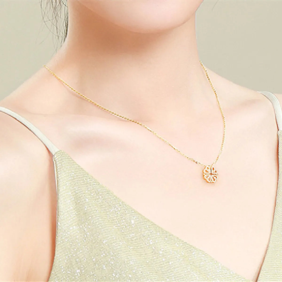 Simple Style Commute Four Leaf Clover Heart Shape Alloy Iron Plating Hollow Out Inlay Rhinestones Gold Plated Silver Plated Women's Necklace