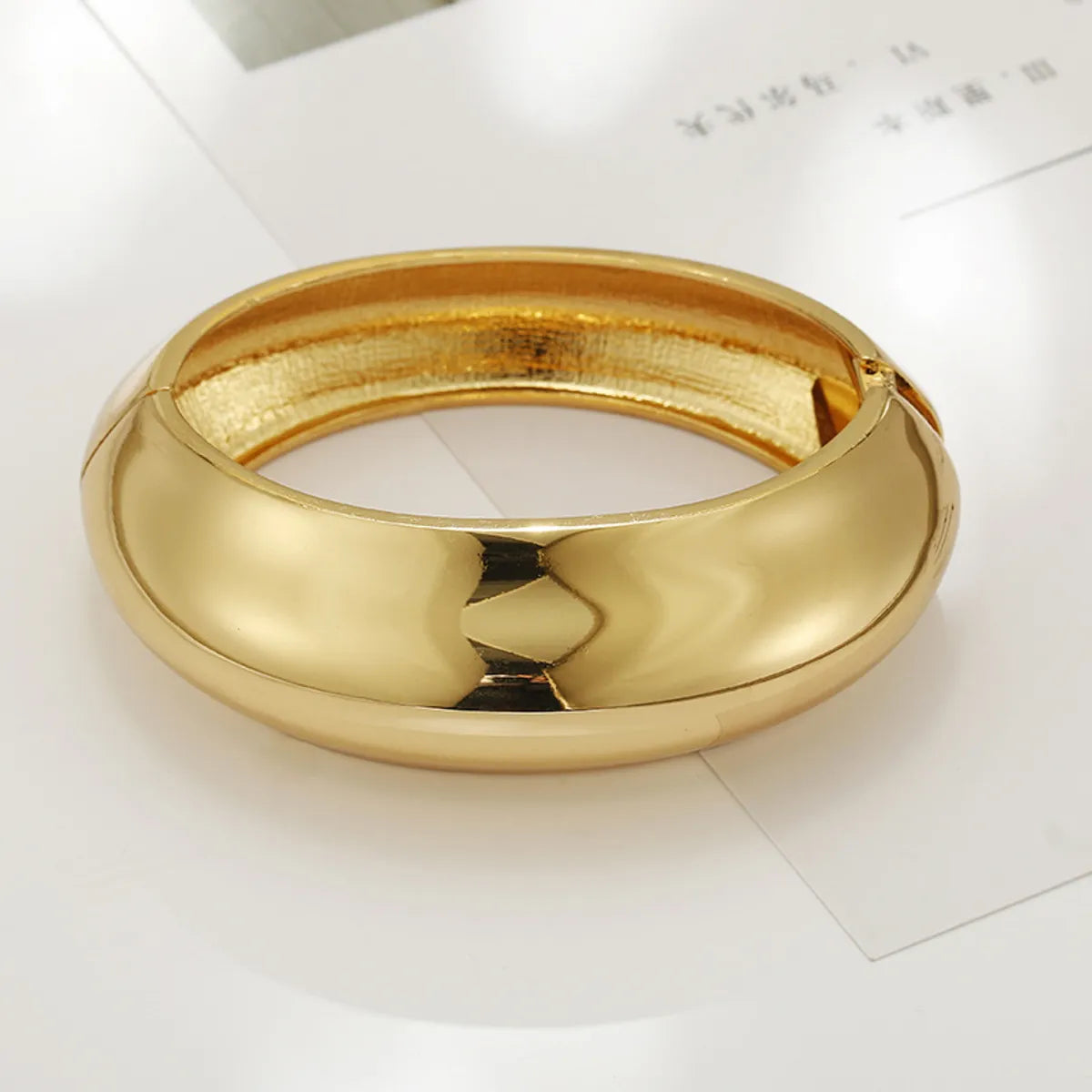 Simple Style Commute Solid Color Alloy Plating Gold Plated Women'S Bangle