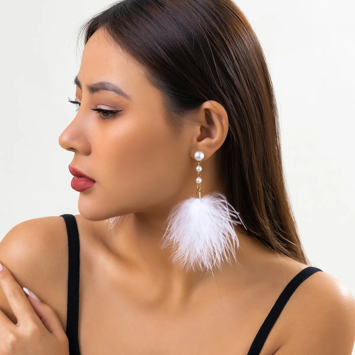 Simple Style Commute Solid Color Imitation Pearl Feather Inlay Artificial Pearls Women's Drop Earrings