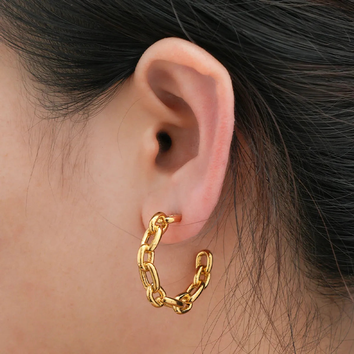 Simple Style Commute Solid Color Plating 201 Stainless Steel 18K Gold Plated Earrings