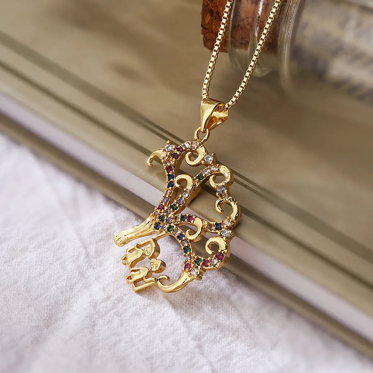 Simple Style Commute Tree Butterfly Copper Plating Inlay Zircon 18k Gold Plated Pendant Necklace