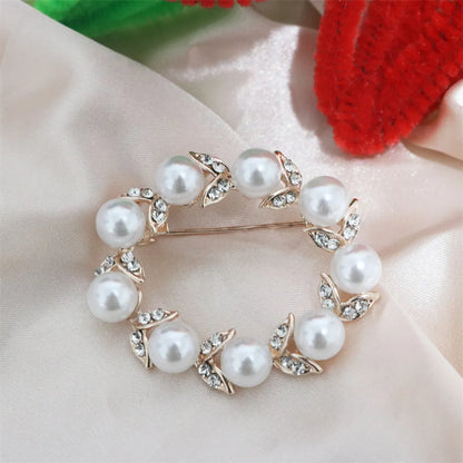 Simple Style Commute Wreath Alloy Inlay Rhinestones Pearl Women'S Brooches