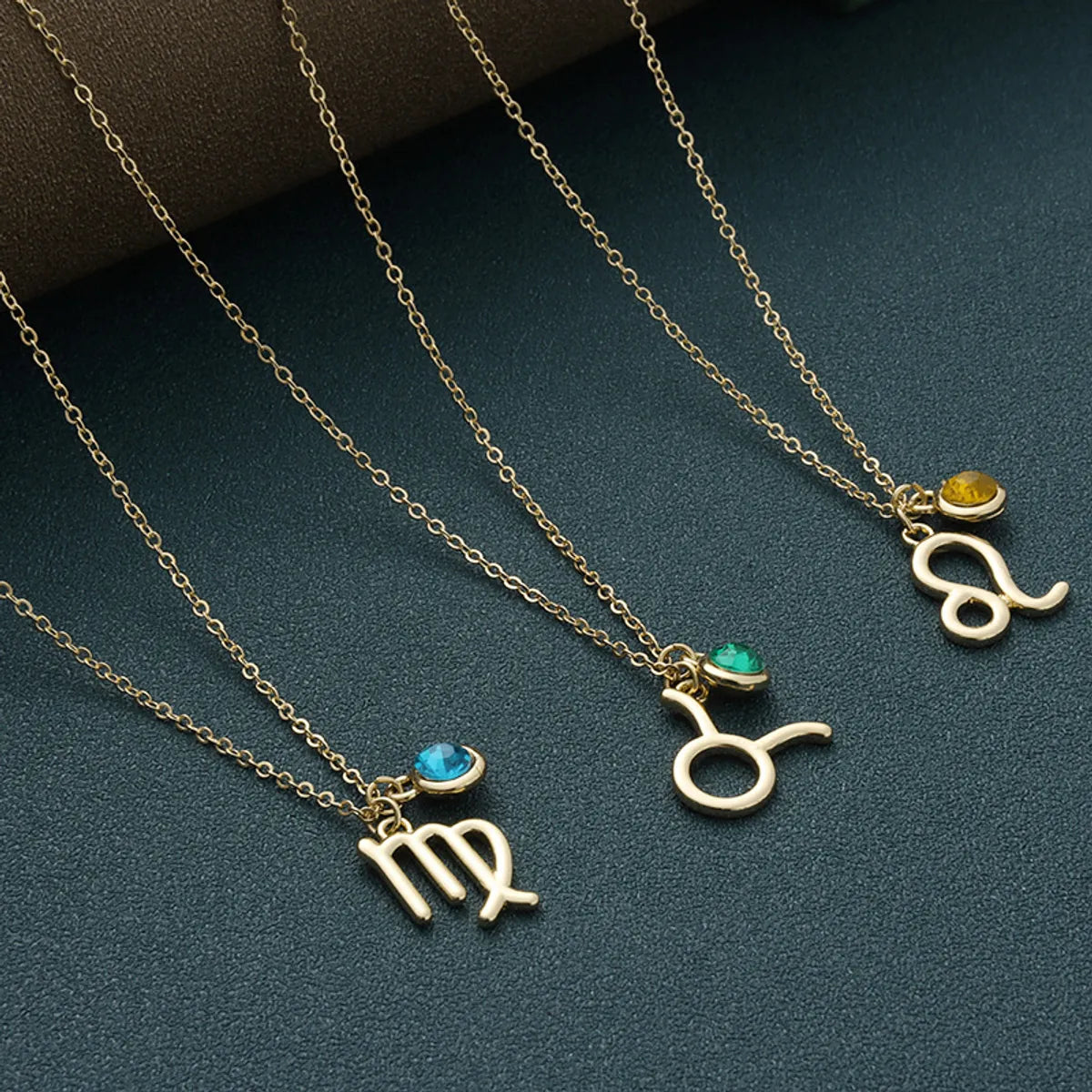 Simple Style Constellation Artificial Gemstones Alloy Wholesale Pendant Necklace