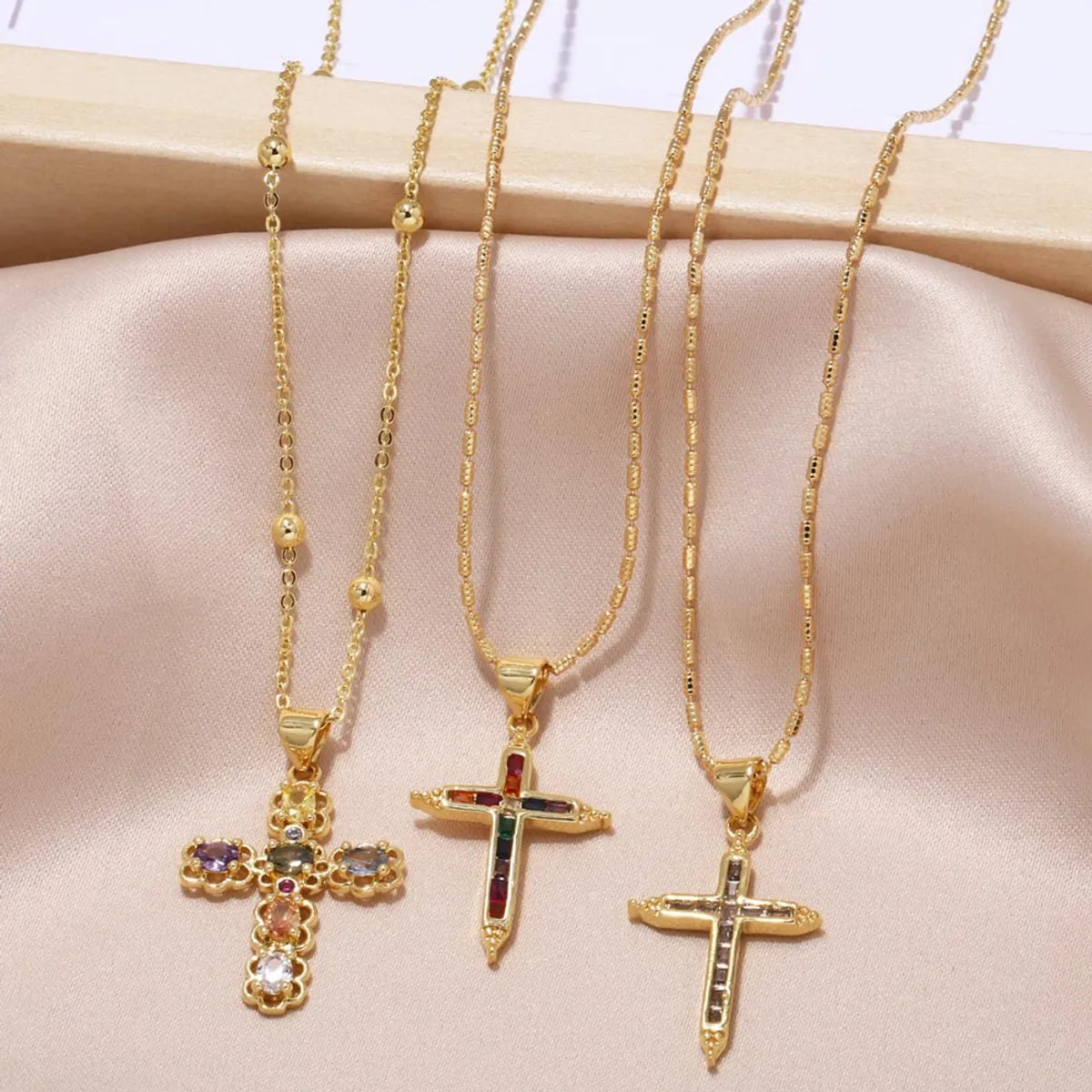 Simple Style Cross Copper Plating Inlay Zircon 18k Gold Plated Pendant Necklace