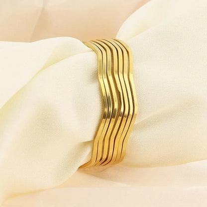 Simple Style Curve 304 Stainless Steel 18K Gold Plated Bangle In Bulk