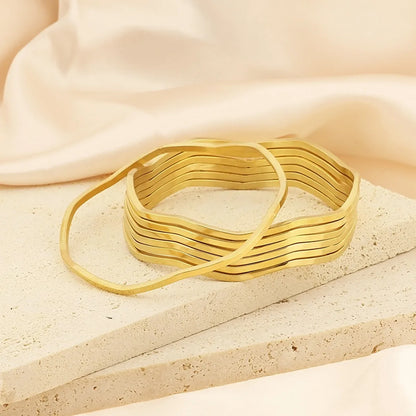 Simple Style Curve 304 Stainless Steel 18K Gold Plated Bangle In Bulk