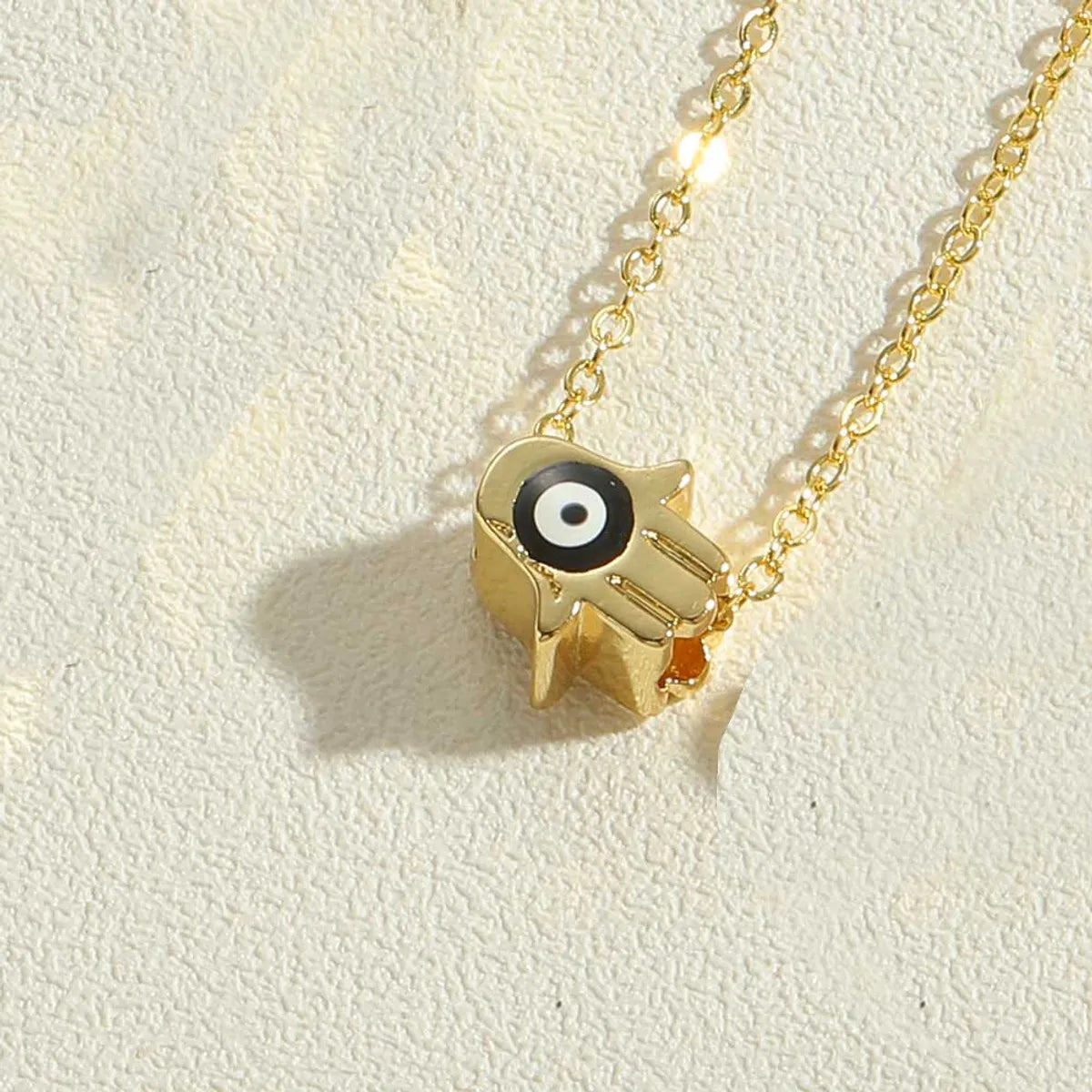 Simple Style Devil's Eye Palm Copper Enamel Plating 14k Gold Plated Pendant Necklace