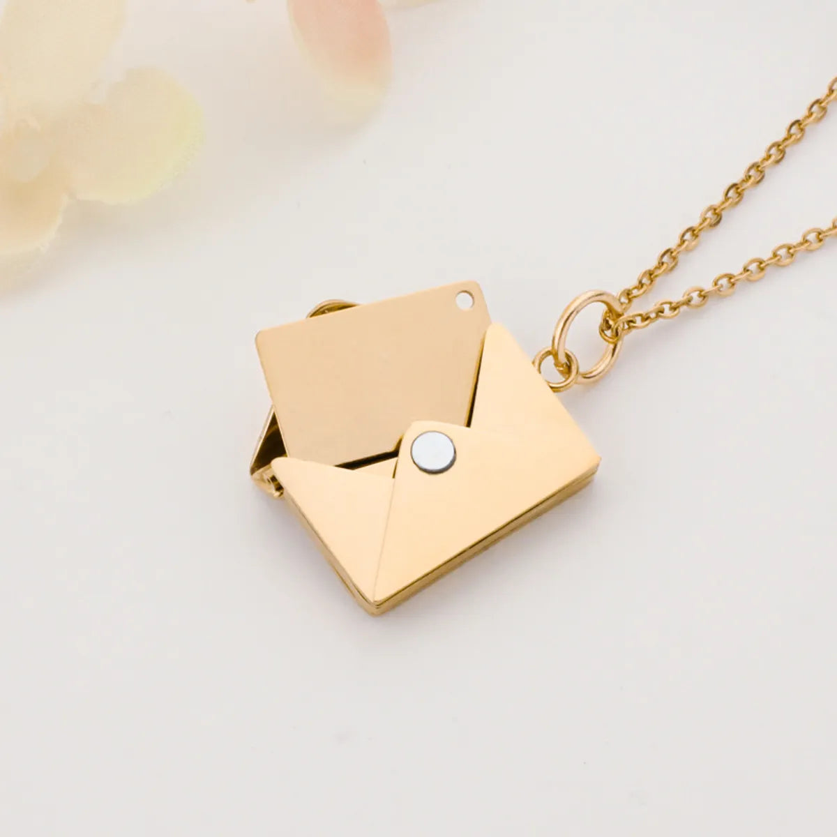 Simple Style Envelope Titanium Steel Polishing Pendant Necklace