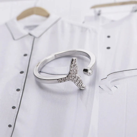 Simple Style Fish Tail Copper Plating Inlay Artificial Gemstones Open Rings