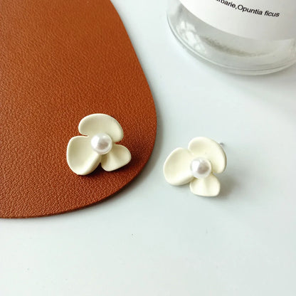 Simple Style Flower Alloy Stoving Varnish Earrings 1 Pair