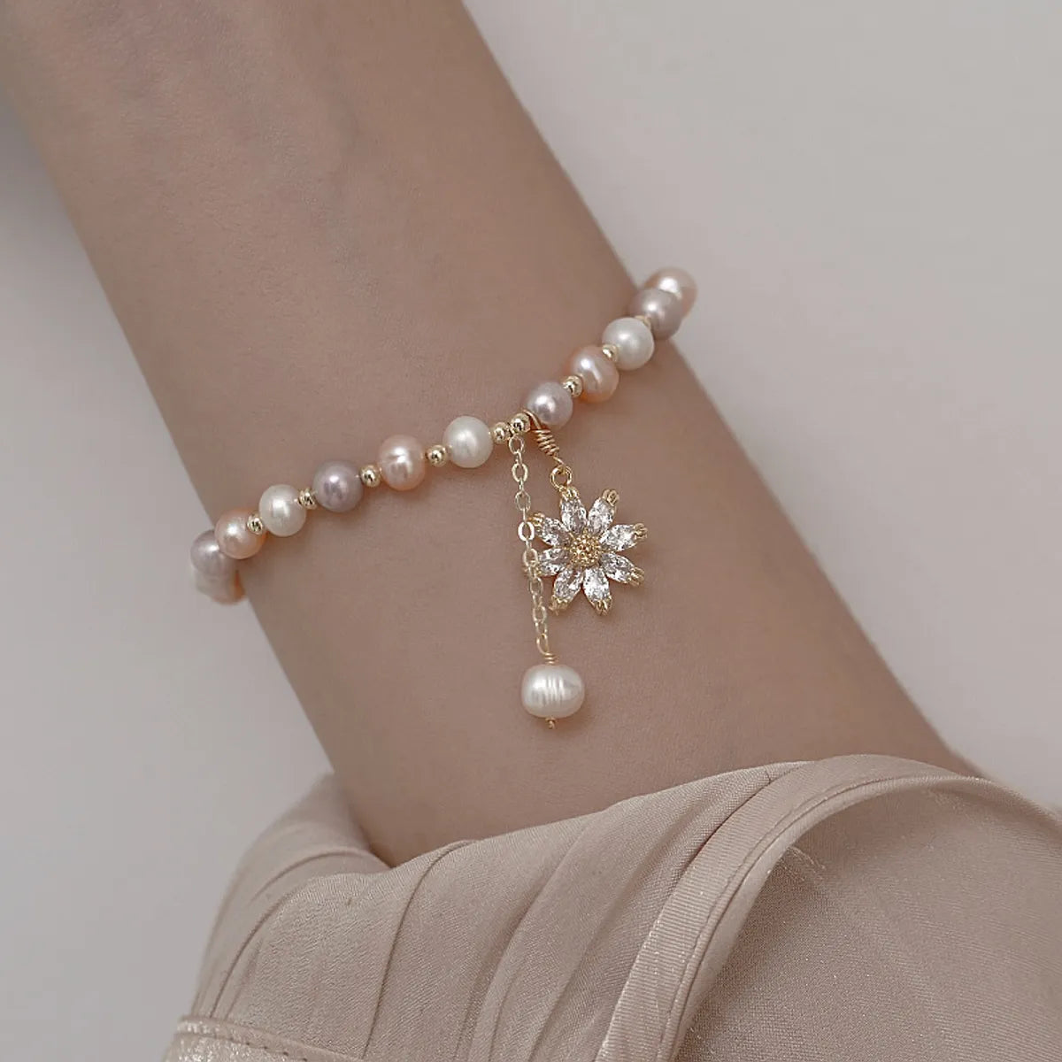 Simple Style Flower Freshwater Pearl Copper Inlay Zircon Bracelets