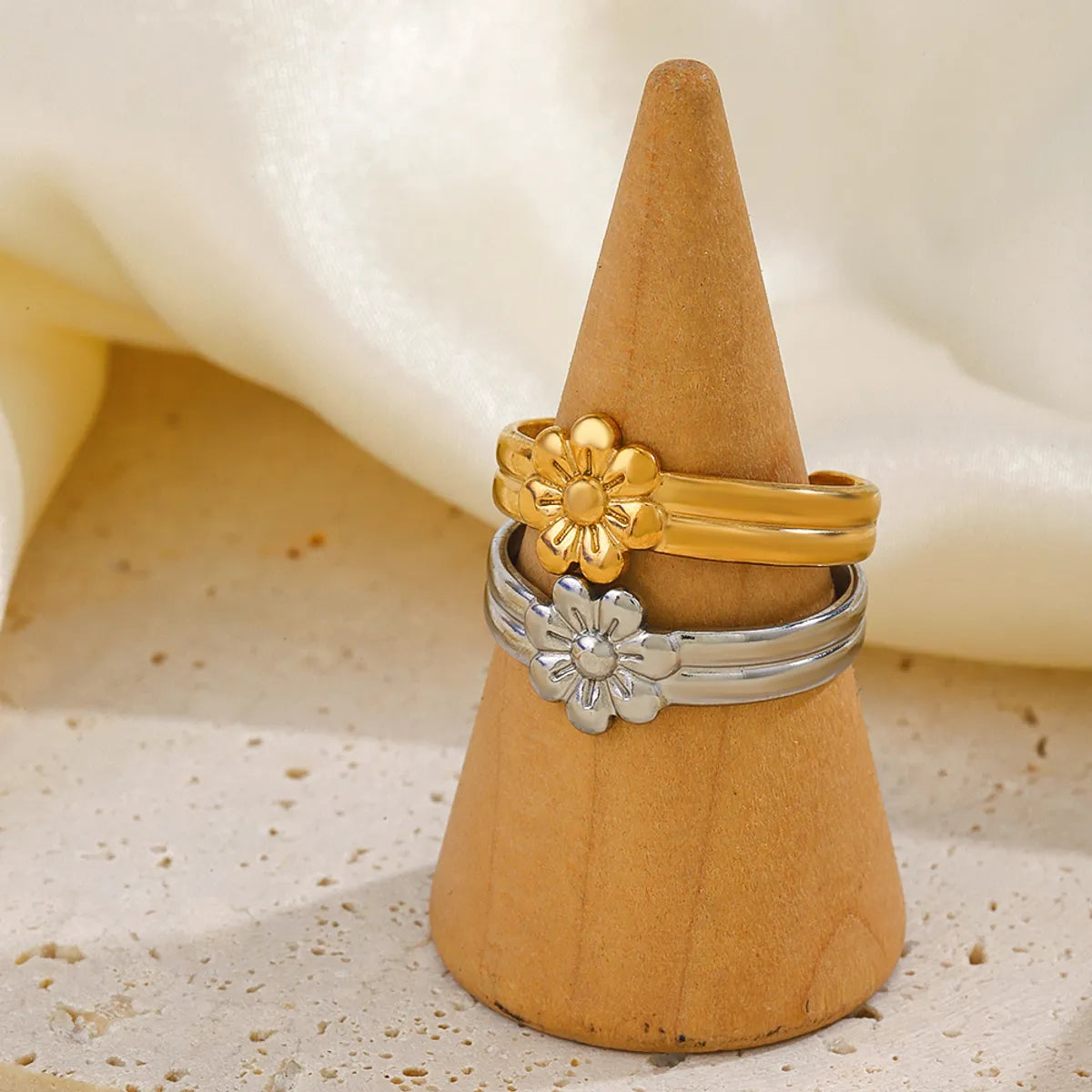 Simple Style Flower Stainless Steel Plating 18k Gold Plated Open Rings