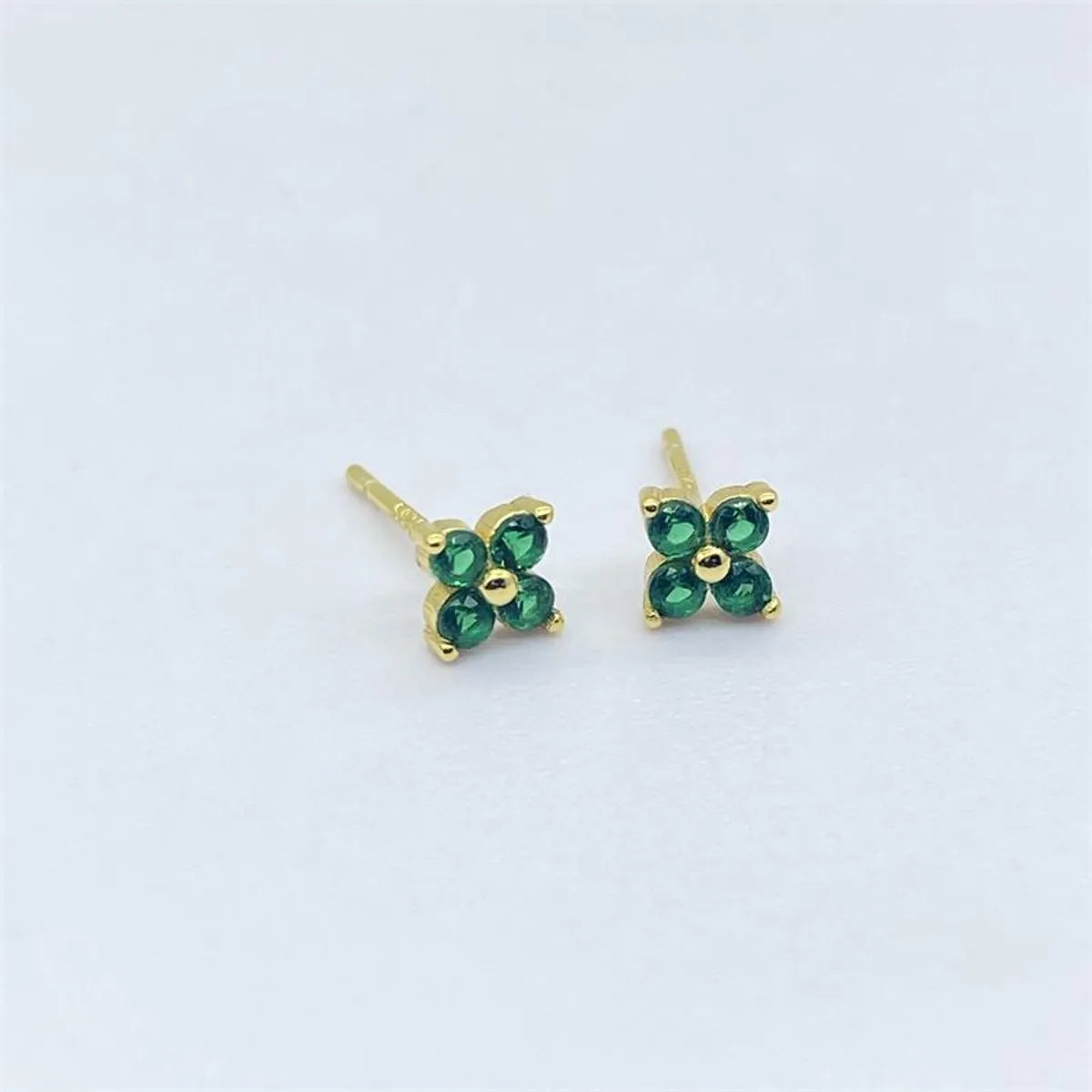 Simple Style Flower Sterling Silver Inlay Artificial Diamond Ear Studs 1 Pair