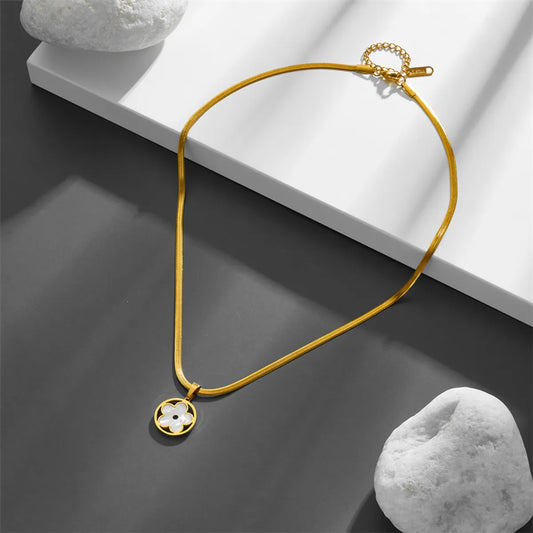 Simple Style Flower Titanium Steel Hollow Out Shell Gold Plated Pendant Necklace