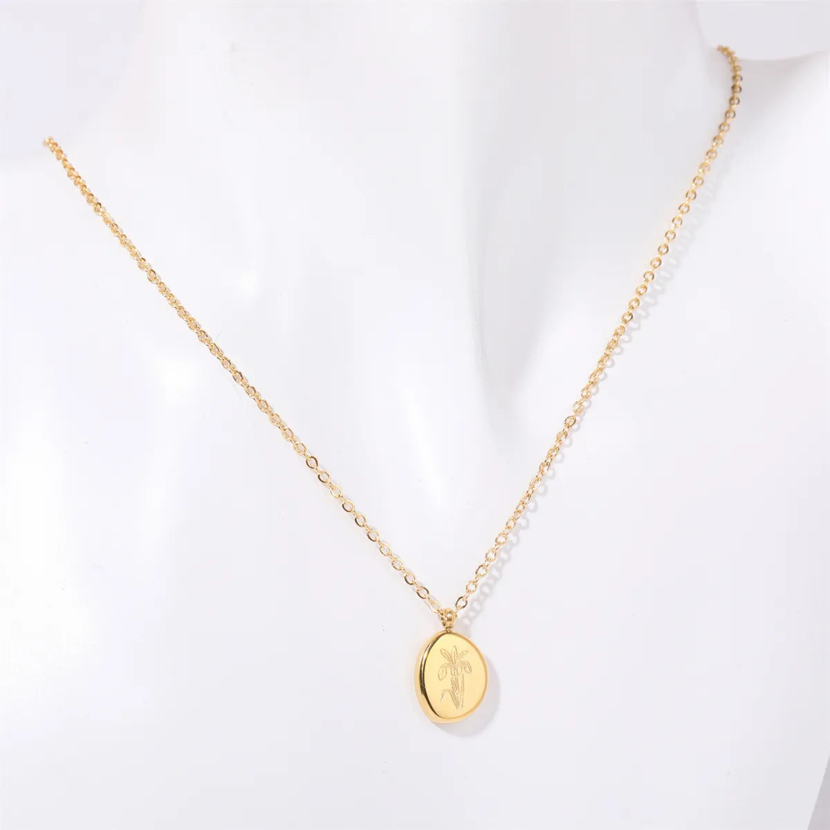 201 Stainless Steel 304 Stainless Steel Titanium Steel Gold Plated Simple Style Plating Flower Pendant Necklace