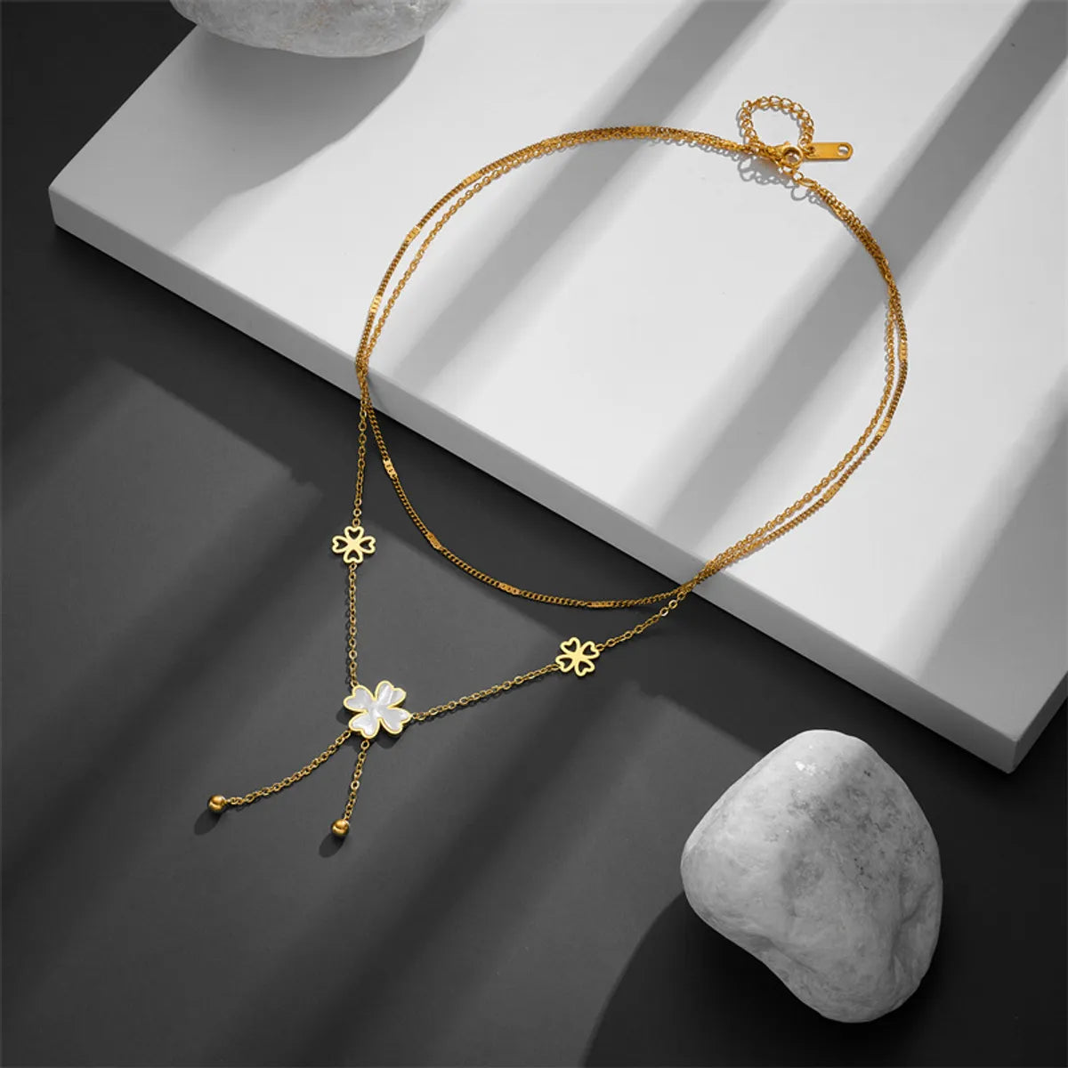 Simple Style Four Leaf Clover Titanium Steel Plating Layered Necklaces