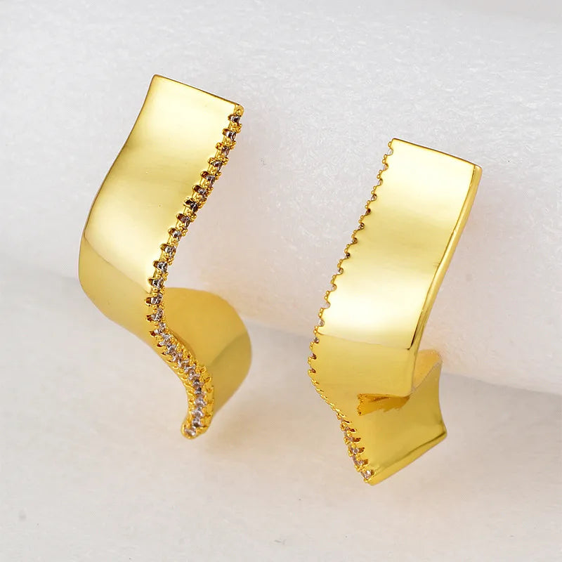 Simple Style Geometric Copper Inlay Zircon Ear Studs 1 Pair