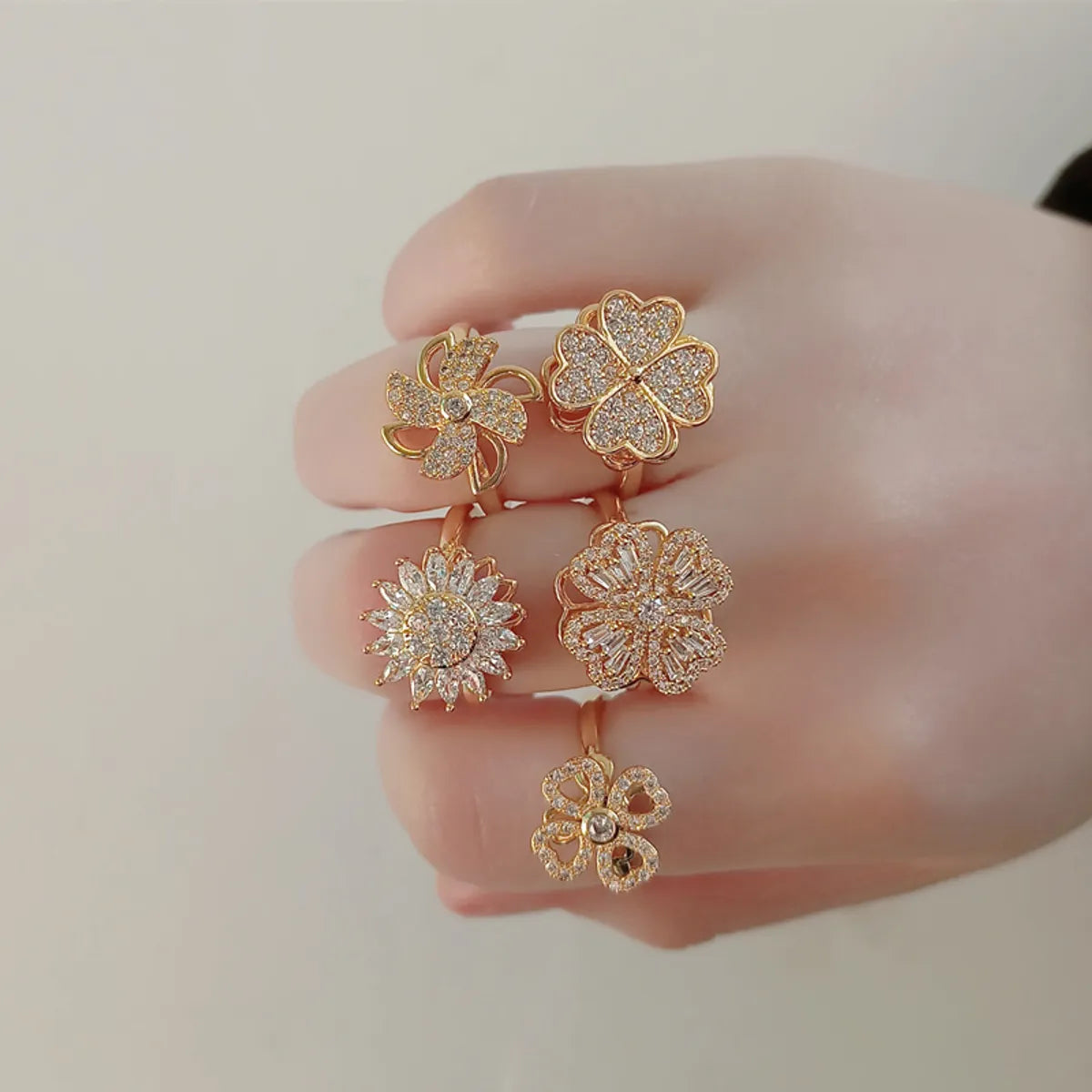 Simple Style Geometric Flower Copper Plating Zircon Rings