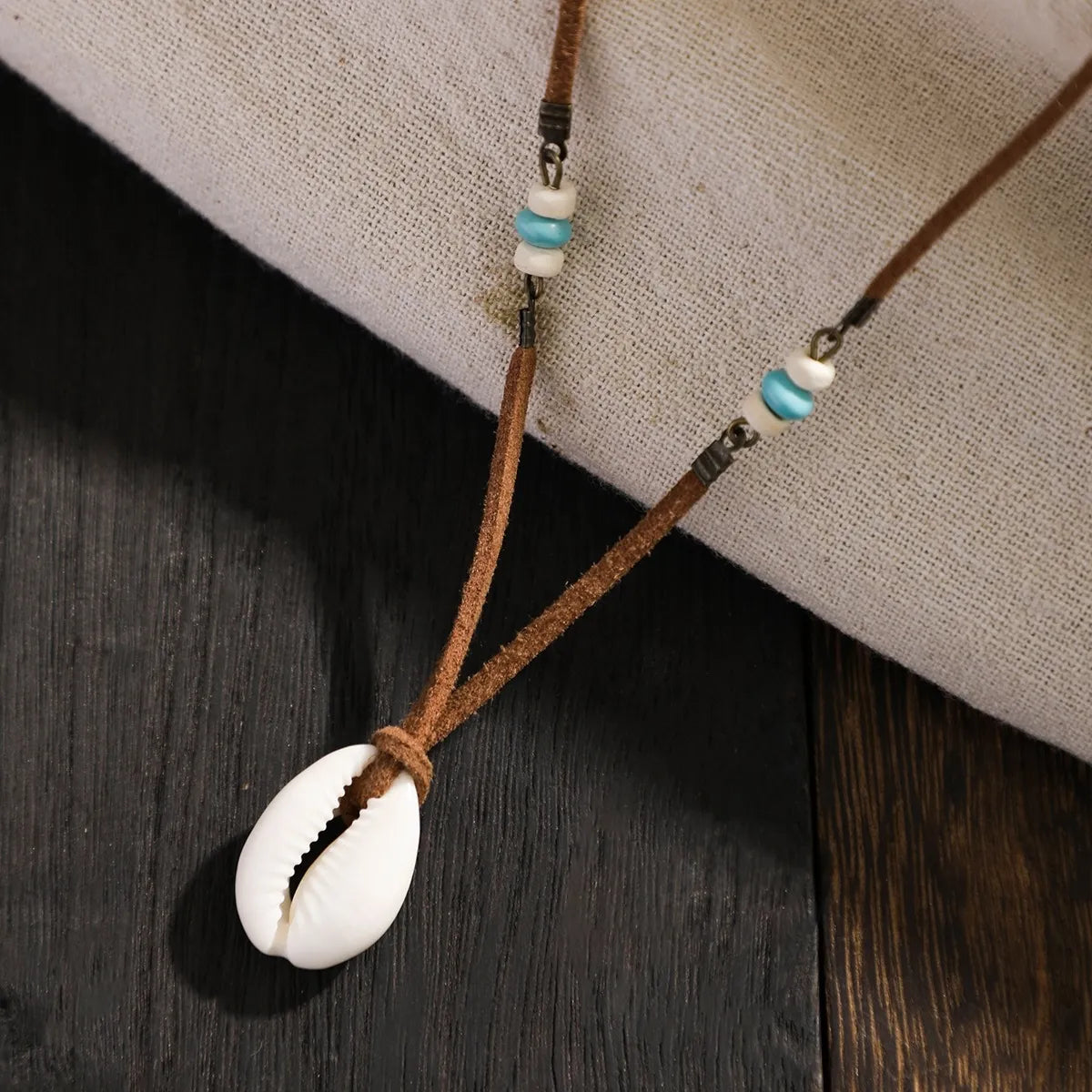 Simple Style Geometric Seed Bead Shell Korean Velvet Men'S Pendant Necklace