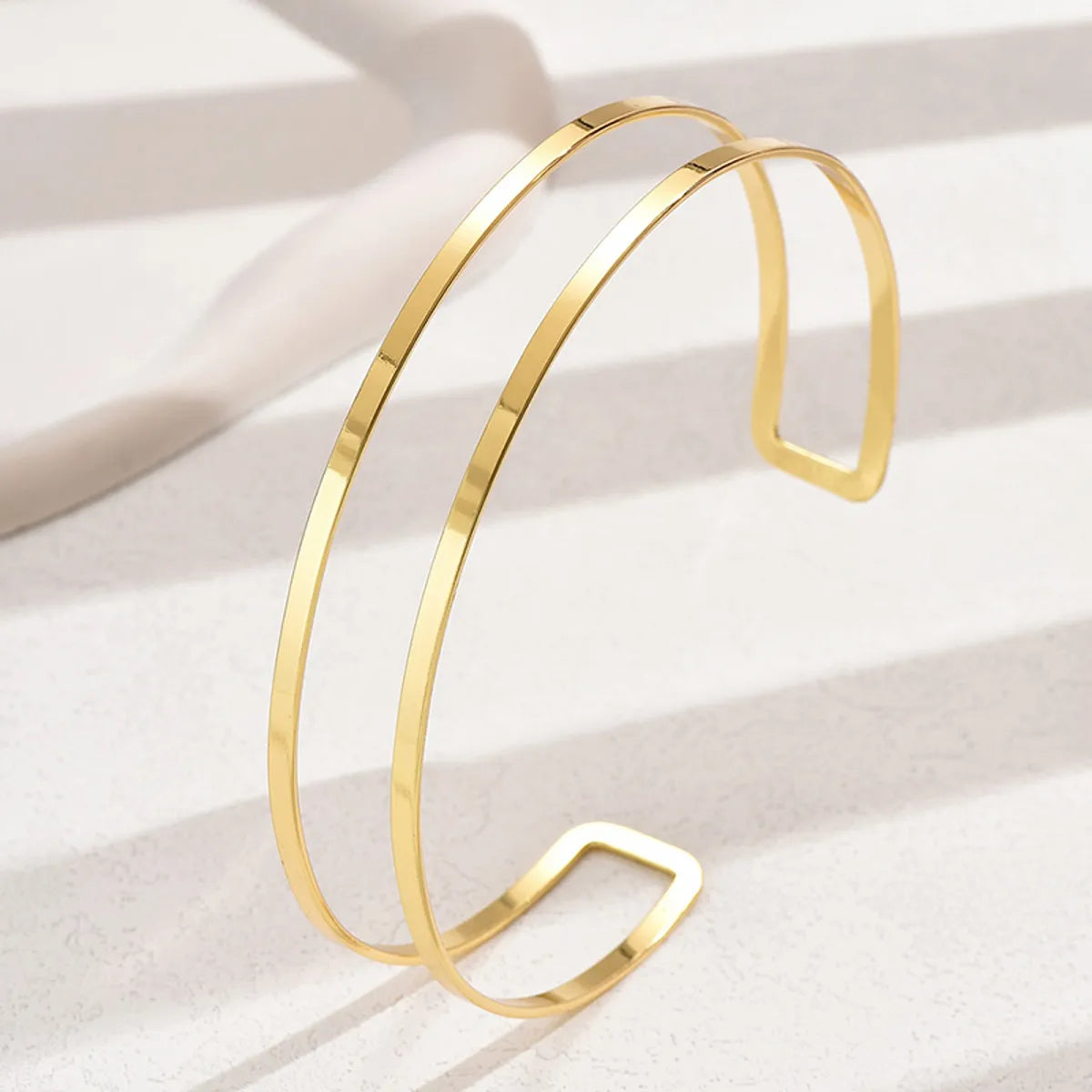 Simple Style Geometric Solid Color Alloy Women's Choker