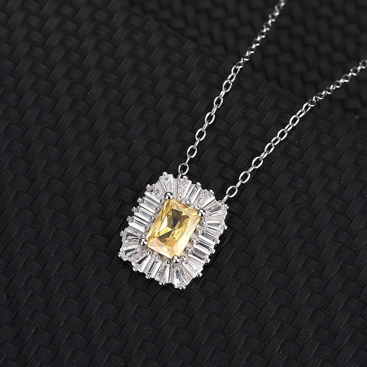 Simple Style Geometric Sterling Silver Inlay Zircon Pendant Necklace