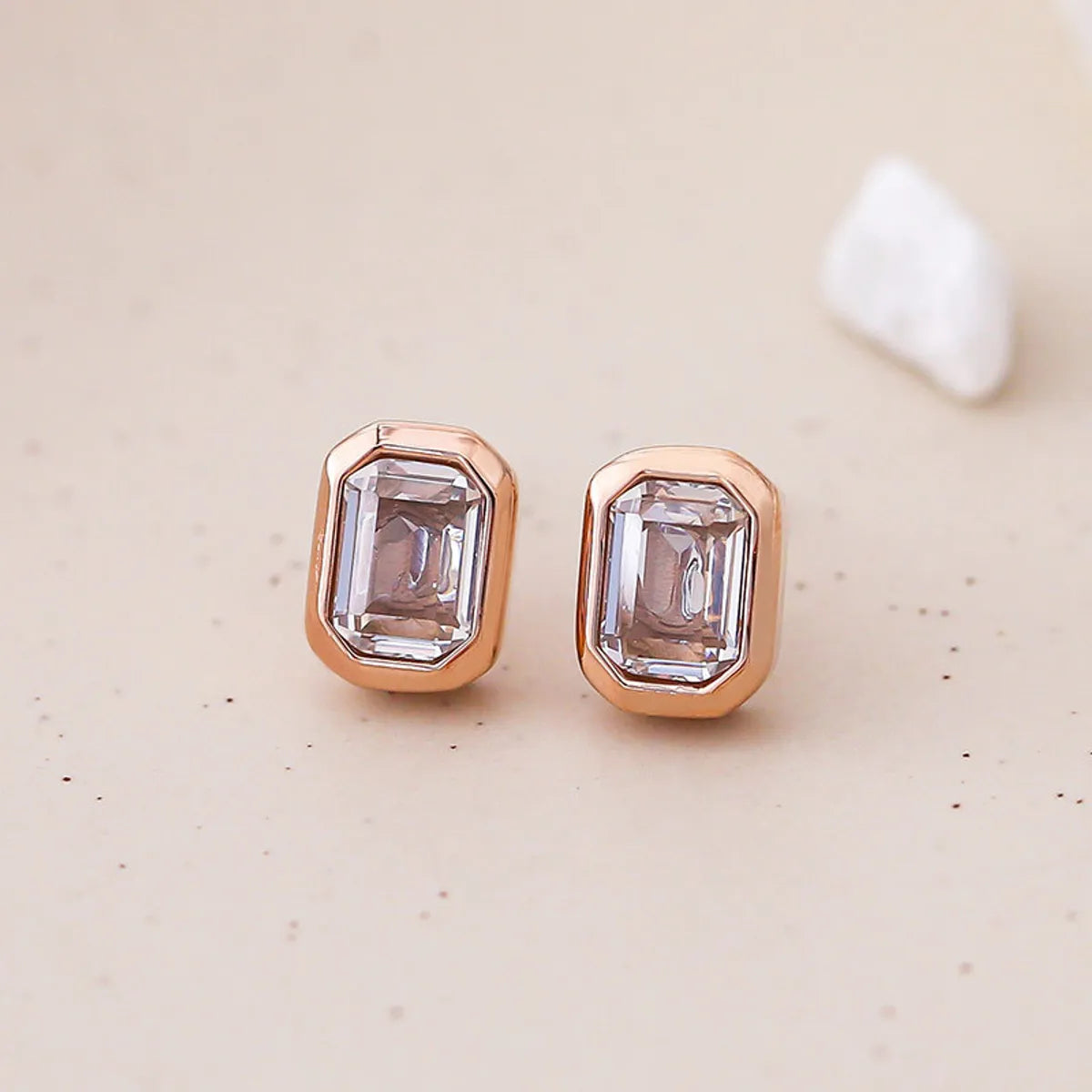 Simple Style Geometric Titanium Steel Ear Studs Inlay Zircon Stainless Steel Earrings 1 Pair