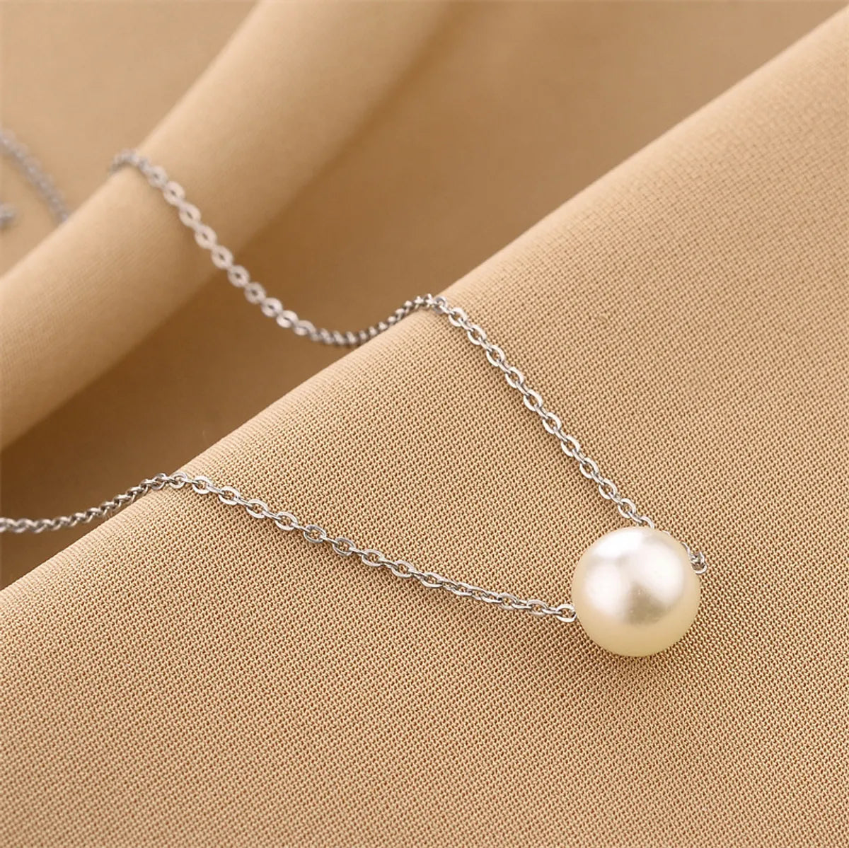 Simple Style Geometric Titanium Steel Plating Artificial Pearls Necklace