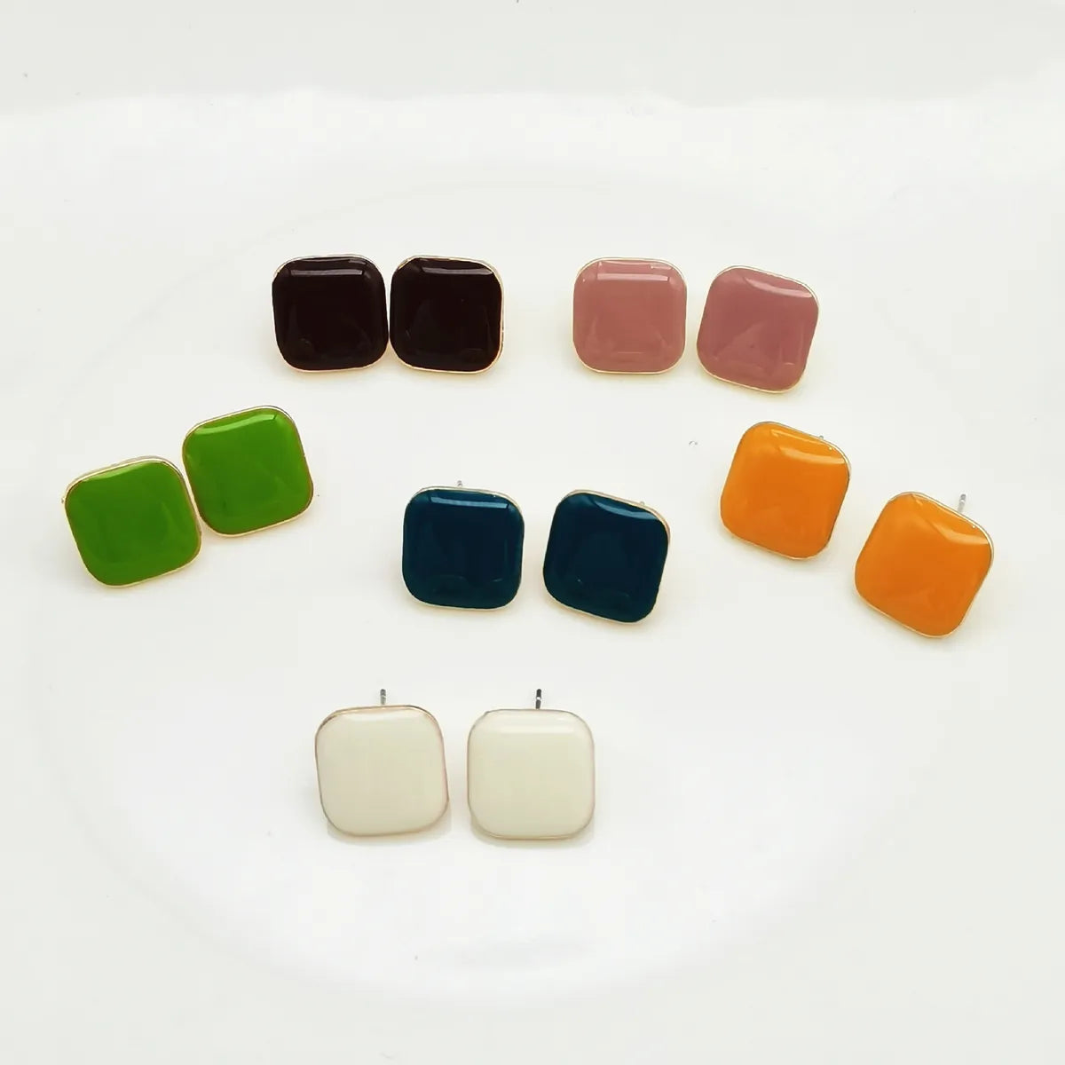 Simple Style Heart Shape Alloy Enamel Ear Studs