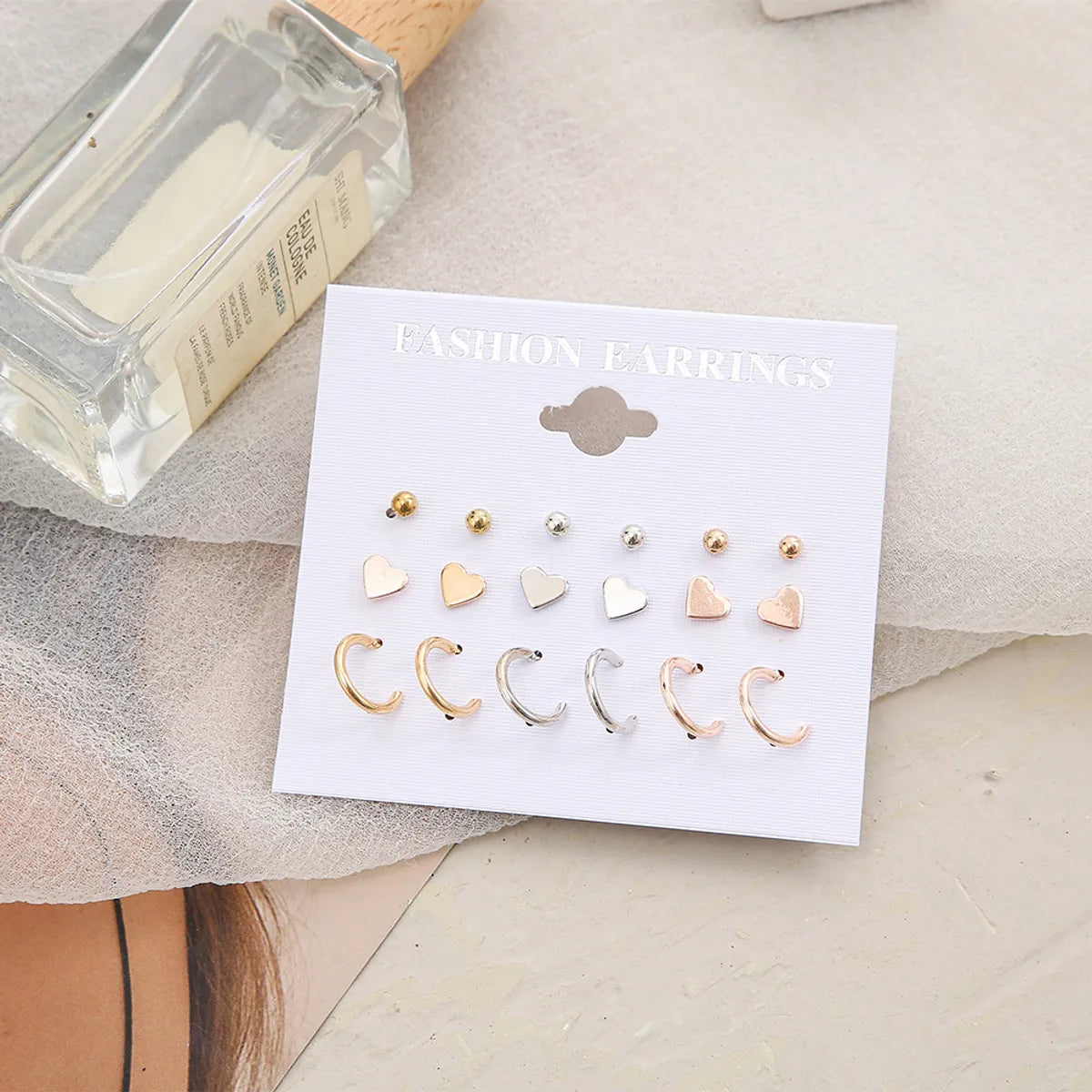 Simple Style Heart Shape Alloy Plating Rhinestones Earrings Ear Studs