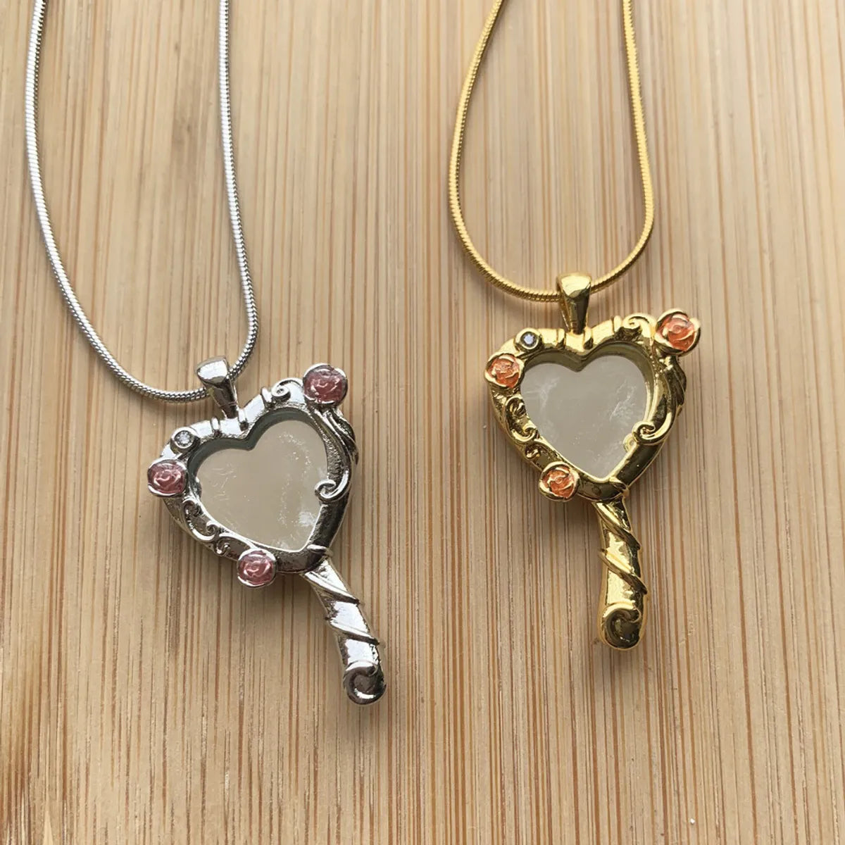 Simple Style Heart Shape Alloy Zinc Alloy Plating Gold Plated Women's Pendant Necklace