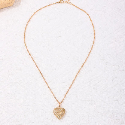 Simple Style Heart Shape Ferroalloy Copper Alloy Plating Women's Pendant Necklace