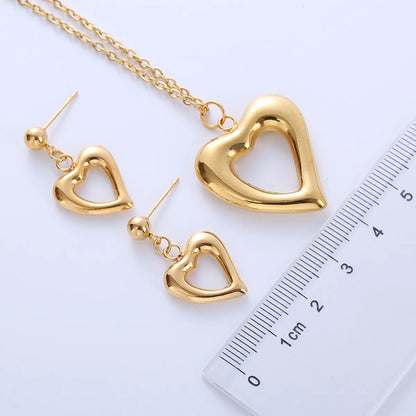 Simple Style Heart Shape Stainless Steel Hollow Out 18k Gold Plated Earrings Necklace Jewelry Set