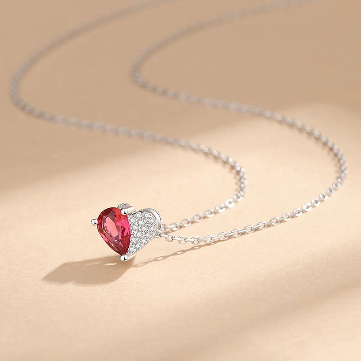 Simple Style Heart Shape Sterling Silver Inlay Zircon Pendant Necklace