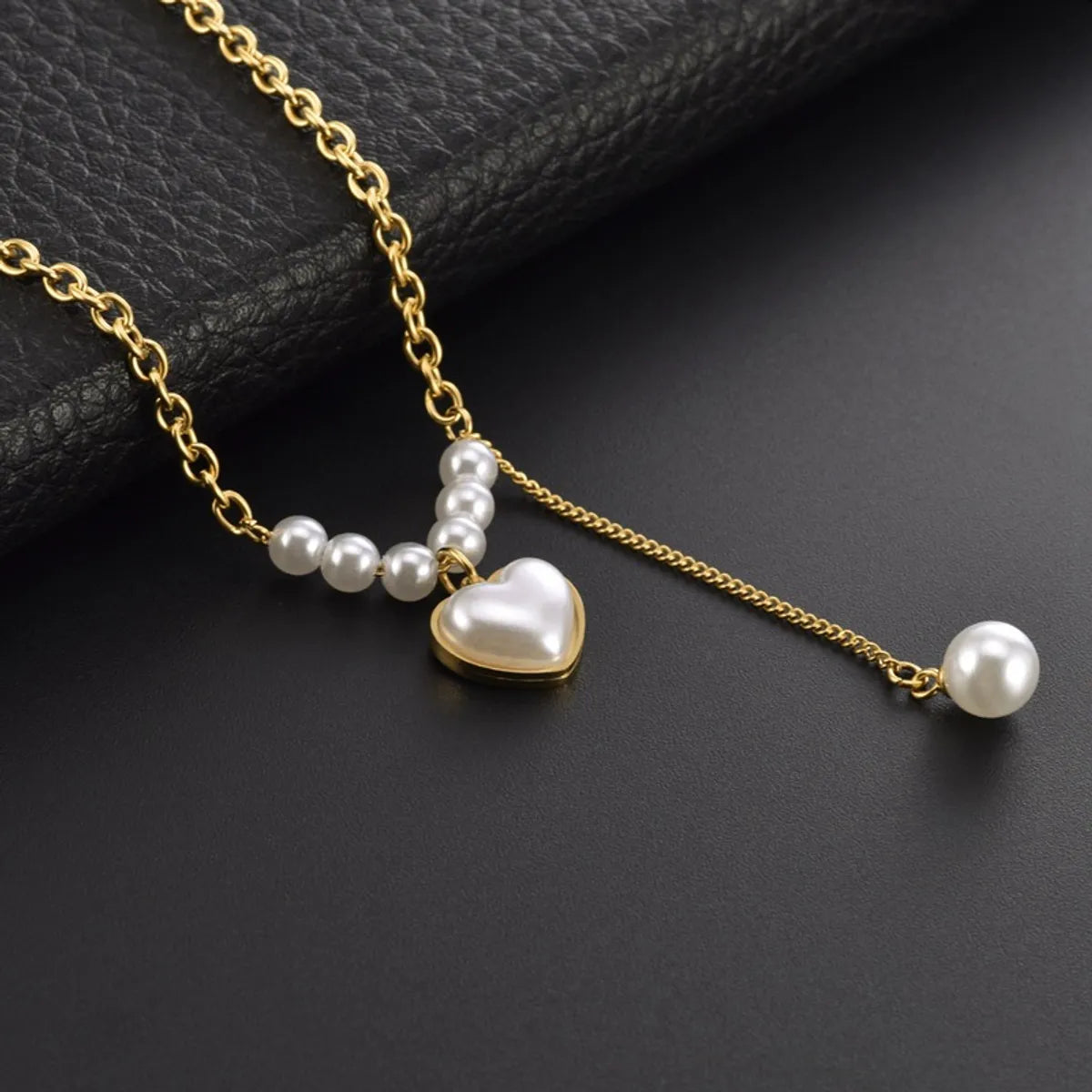 Simple Style Heart Shape Titanium Steel Inlay Artificial Pearls Necklace