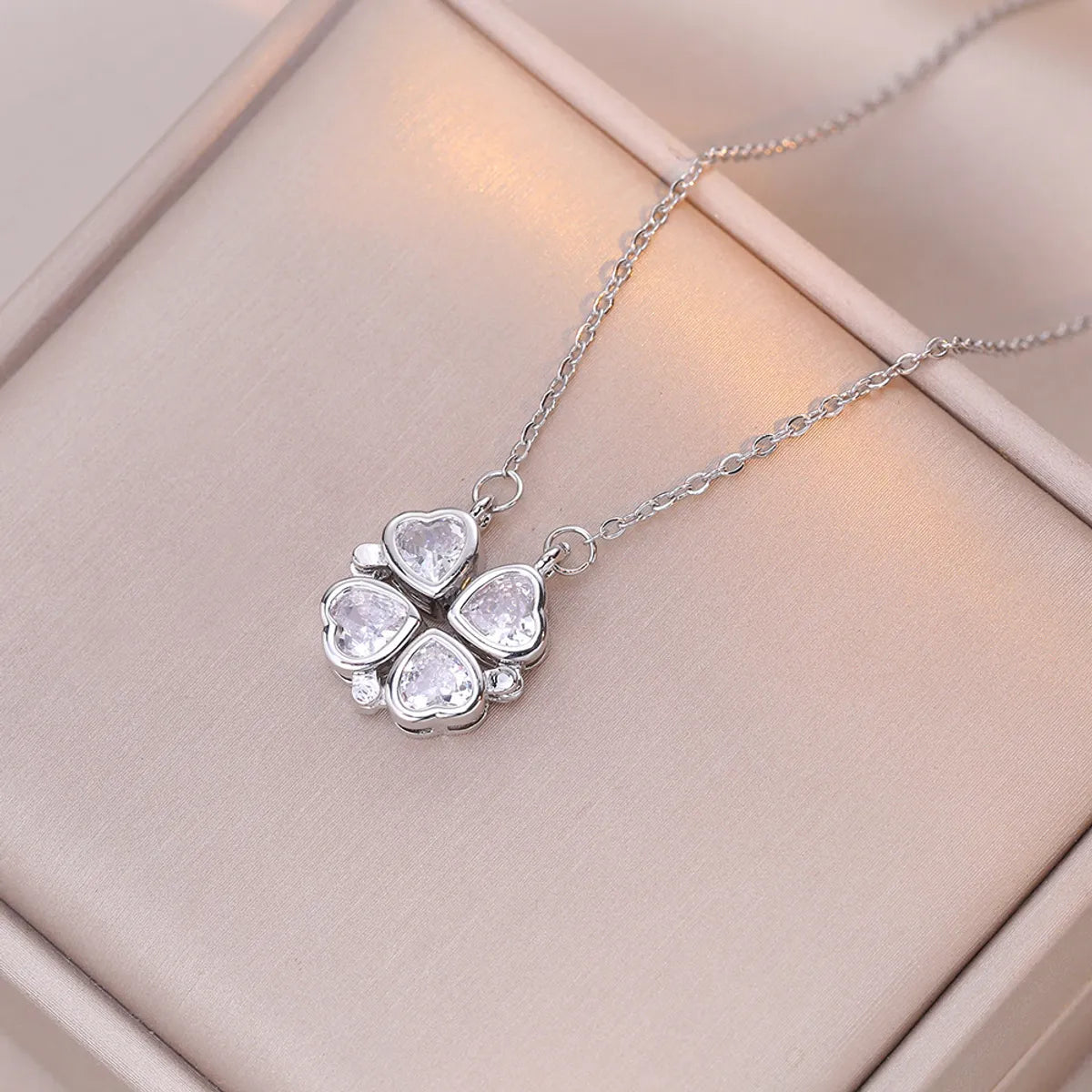 Simple Style Heart Shape Titanium Steel Inlay Rhinestones Women'S Pendant Necklace