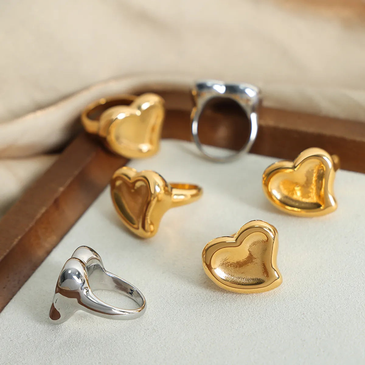 Wholesale Jewelry Simple Style Heart Shape Titanium Steel 18K Gold Plated Plating Rings