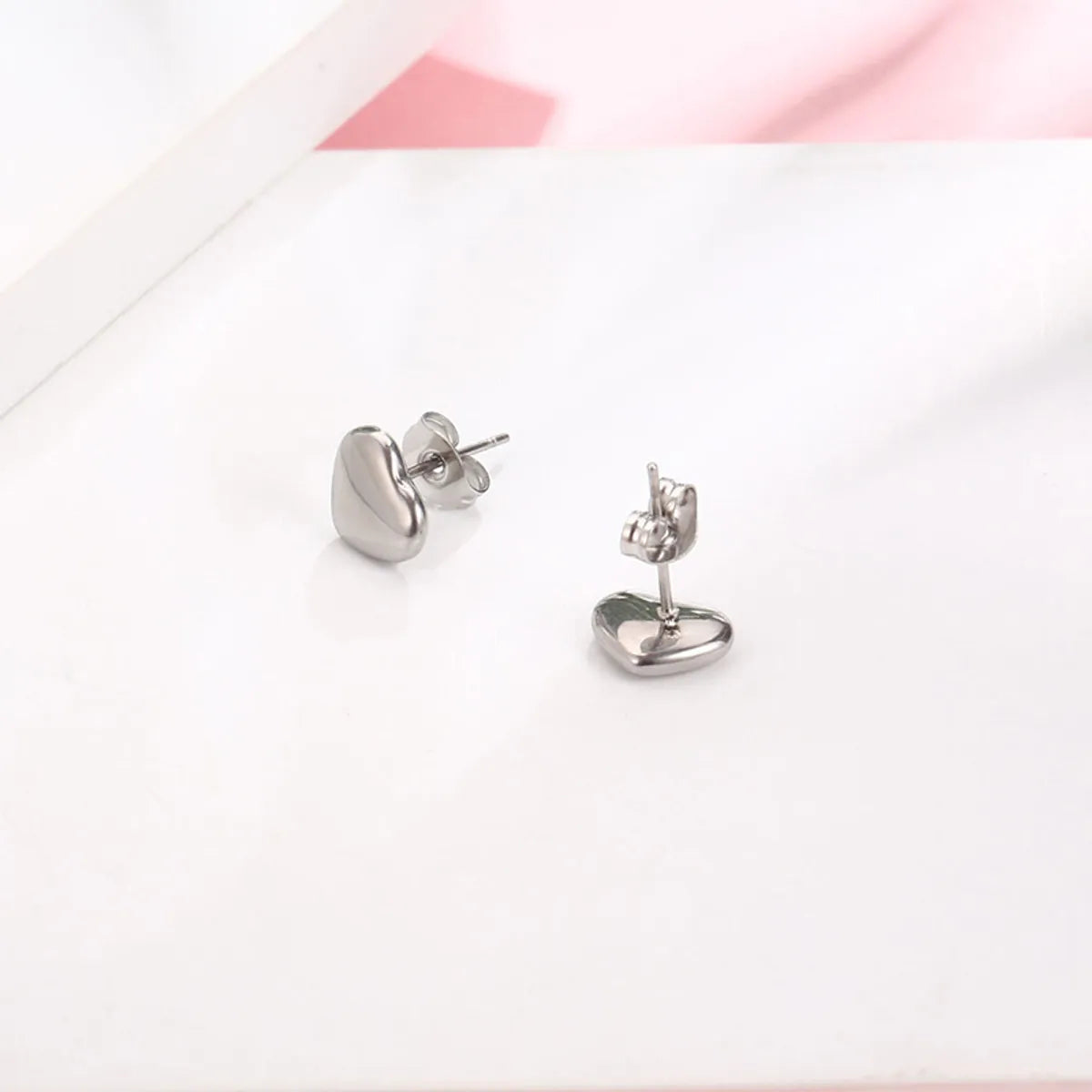 Simple Style Heart Shape Titanium Steel Plating Ear Studs 1 Piece